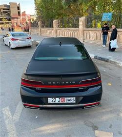 جنسس G90